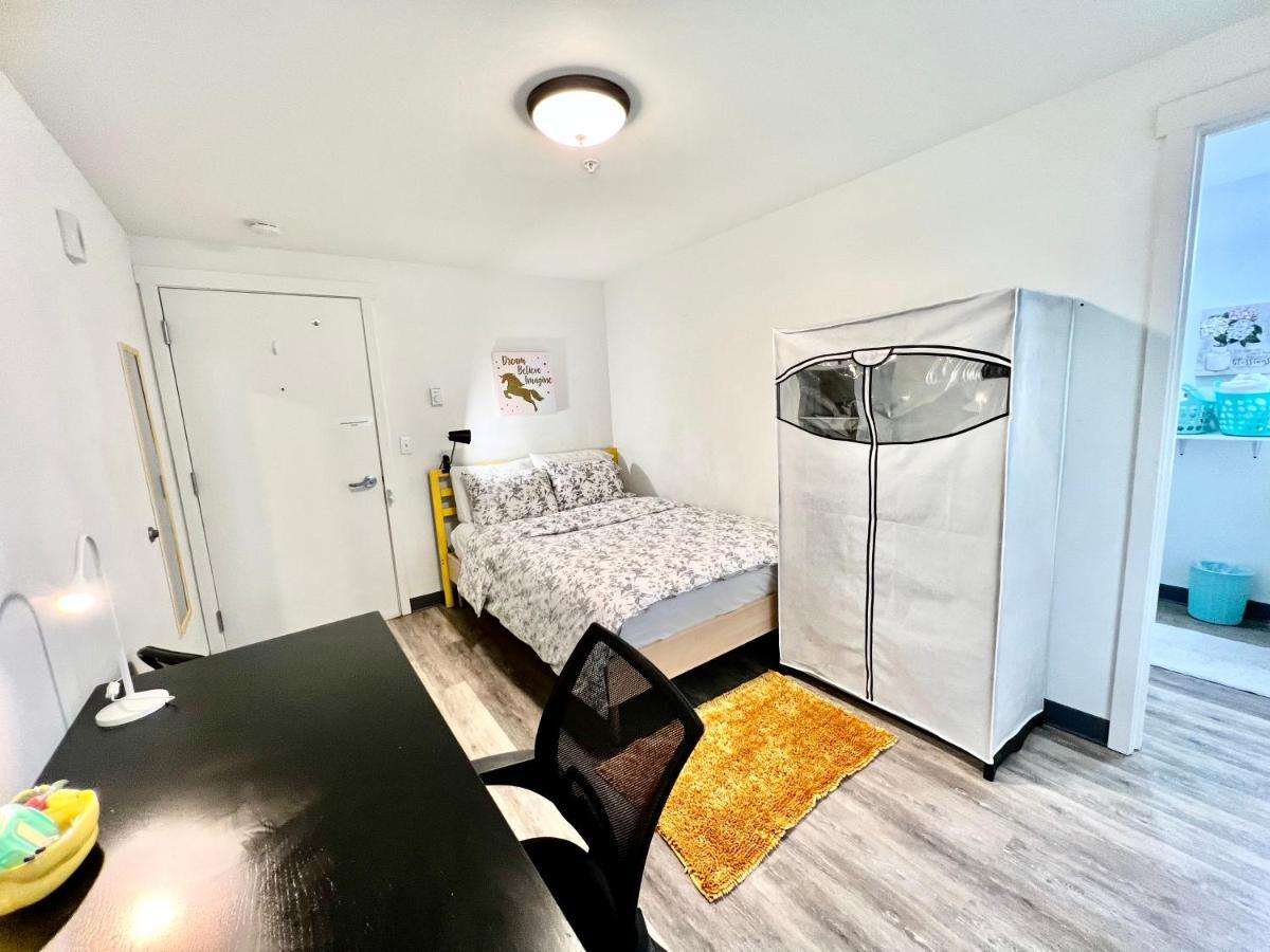 Micro Studio Apartment 10 Minutes Walk To University Of Washington Seattle Exterior foto